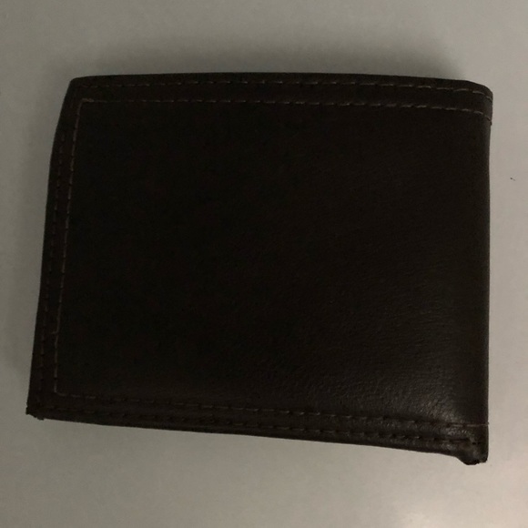 Levi’s Wallet - Picture 3 of 4